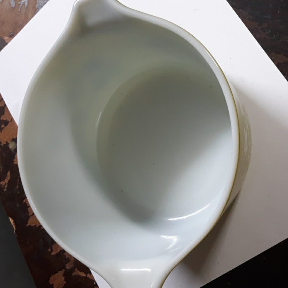Pyrex # 473 ..1 Qt .Bowl with lid - Picture 3 of 3